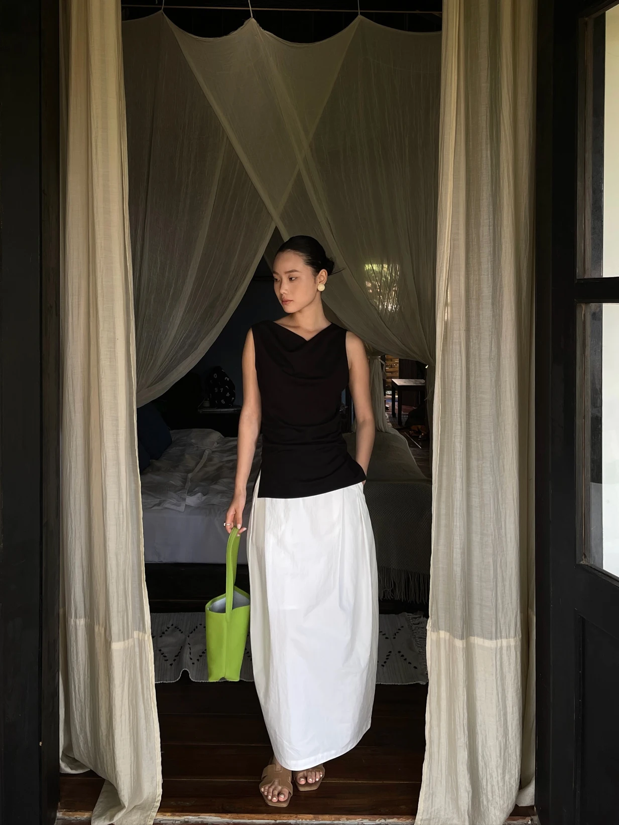 Юбка PURI с высокой талией, А-силуэт, белая, с цветочным принтом, с разрезом, универсальная, летняя, модная женская юбка
Юбка PURI с высокой талией, А-силуэт, белая, с цветочным принтом, с разрезом, универсальная, летняя, модная женская юбка