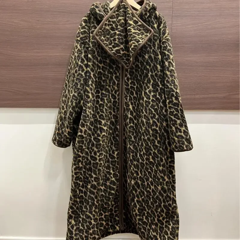 Women Cute Cartoon Print Sleepwear Onesize Loose Robe Long Hooded Kimono Home Clothes Nightgown Autumn Winter New Pajamas
Women Cute Cartoon Print Sleepwear Onesize Loose Robe Long Hooded Kimono Home Clothes Nightgown Autumn Winter New Pajamas
