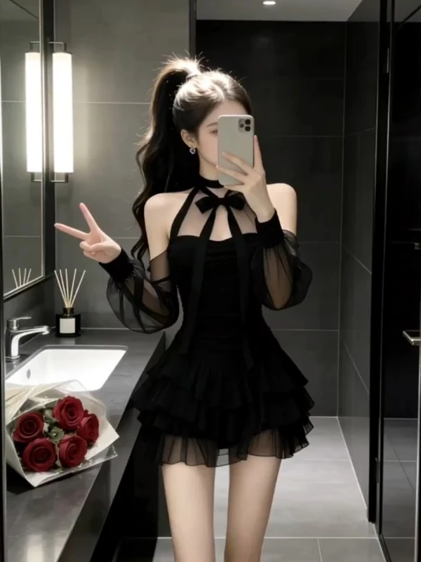 Black Off-Shoulder Long Sleeve Mesh Dress Women's Spring Waist-Cinched Pleated Fluffy Short Skirt Sexy Style Cake Skirt
Black Off-Shoulder Long Sleeve Mesh Dress Women's Spring Waist-Cinched Pleated Fluffy Short Skirt Sexy Style Cake Skirt