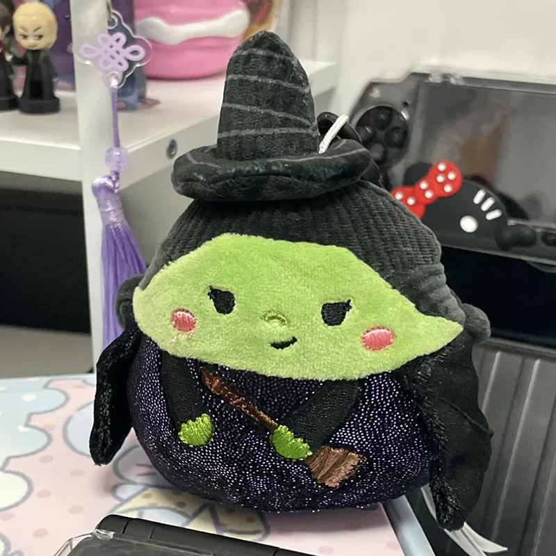 Новая плюшевая подушка-игрушка «Злая ведьма из Запада» по мотивам «Волшебника страны Оз», мягкая кукла-подушка для косплея, праздничный подарок, украшение для дома
Новая плюшевая подушка-игрушка «Злая ведьма из Запада» по мотивам «Волшебника страны Оз», мягкая кукла-подушка для косплея, праздничный подарок, украшение для дома