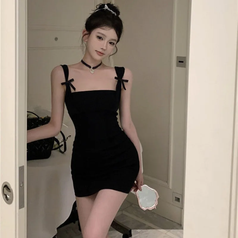 Solid Bow Patchwork Dress Women Square Collar Sleeveless Backless High Waist Minimalist Dress Summer Female Slim Figure Dresses
Solid Bow Patchwork Dress Women Square Collar Sleeveless Backless High Waist Minimalist Dress Summer Female Slim Figure Dresses