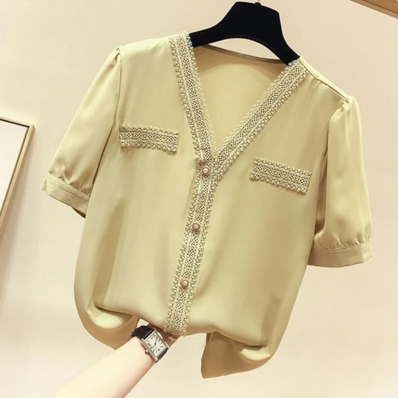 2023 New Korean Style Loose V-Neck Hook Flower Short Sleeve Women's Shirts Summer plus Size Chiffon Tops Fashionable All-Match
2023 New Korean Style Loose V-Neck Hook Flower Short Sleeve Women's Shirts Summer plus Size Chiffon Tops Fashionable All-Match