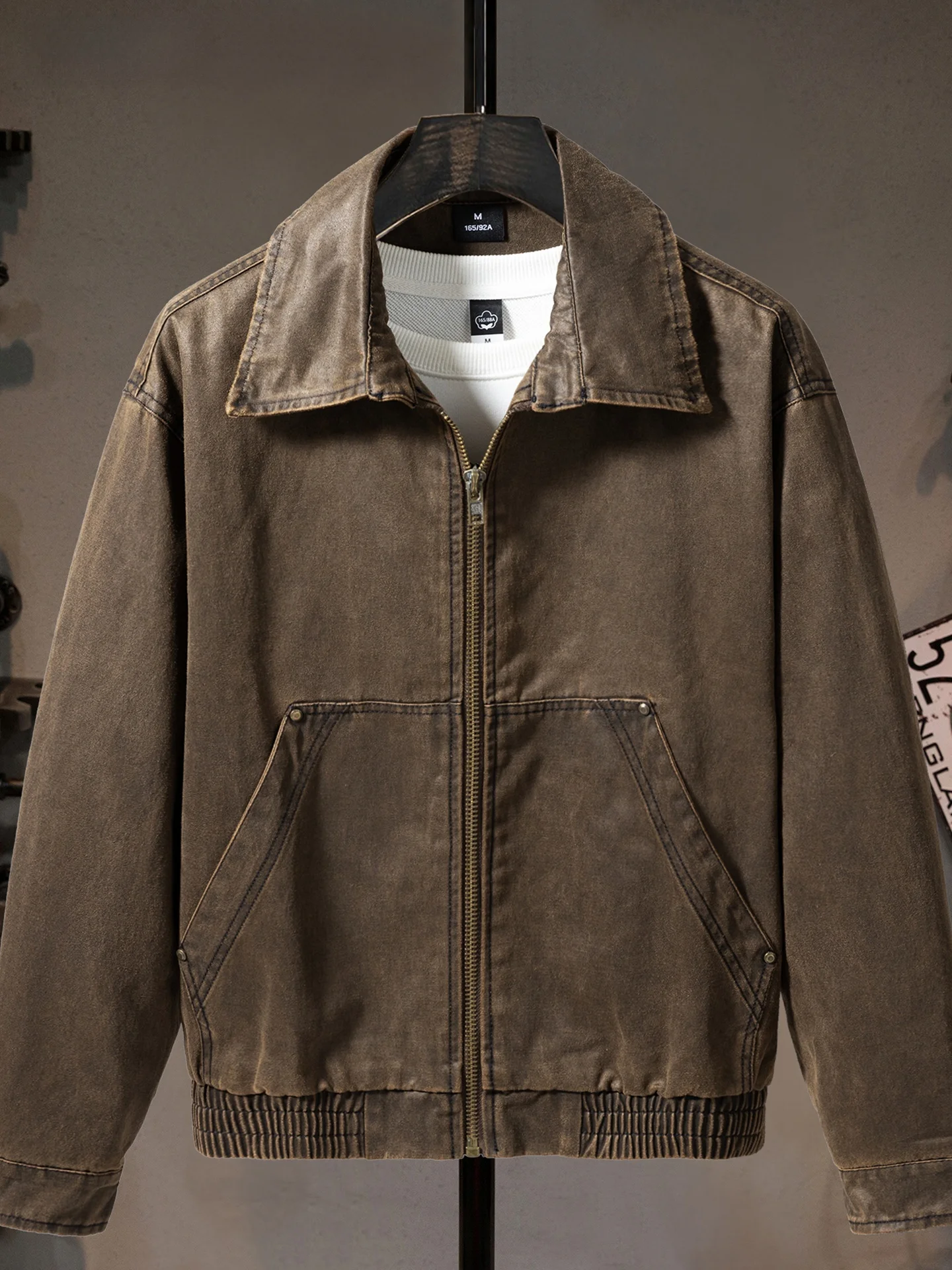 Barn Sle Wax Waed ort Men's Biker Jaet Hard Man American Retro Faion Versatile Cotton Polyester Blend Busin Casual
Barn Sle Wax Waed ort Men's Biker Jaet Hard Man American Retro Faion Versatile Cotton Polyester Blend Busin Casual