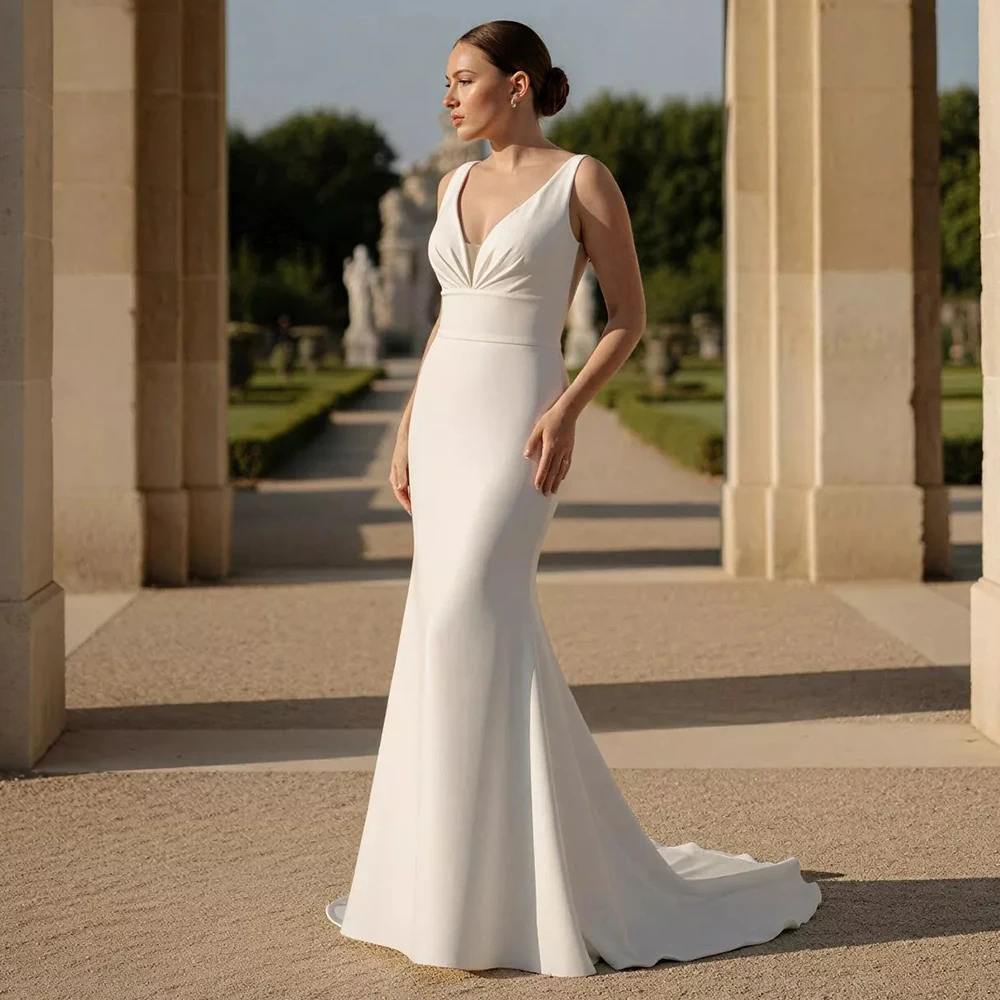 Modest White Jersey Mermaid Wedding Dress with Court Train Customized Pleats Deep V-Neck Sleevelsss Wedding Gowns High Quality
Modest White Jersey Mermaid Wedding Dress with Court Train Customized Pleats Deep V-Neck Sleevelsss Wedding Gowns High Quality