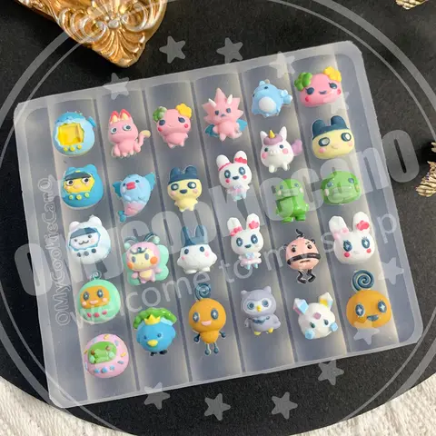 Super Cute Animal & Retro Game Console Press-on Nail Mold: Clear Silicone Design