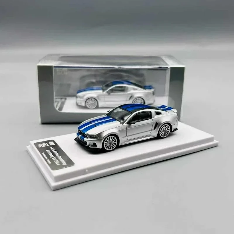 Модель автомобиля GDO Hunter x DCM 1:64 Mustang GT 2014, литая под давлением
Модель автомобиля GDO Hunter x DCM 1:64 Mustang GT 2014, литая под давлением