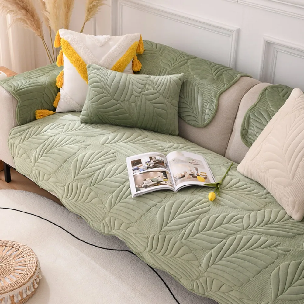 Sofa Cover Towel Milk Velvet Leaf Pattern Sofa Cover Non-slip Dirt-resistant Couch Cover Thickened Warm Sofa Mat Winter
Sofa Cover Towel Milk Velvet Leaf Pattern Sofa Cover Non-slip Dirt-resistant Couch Cover Thickened Warm Sofa Mat Winter