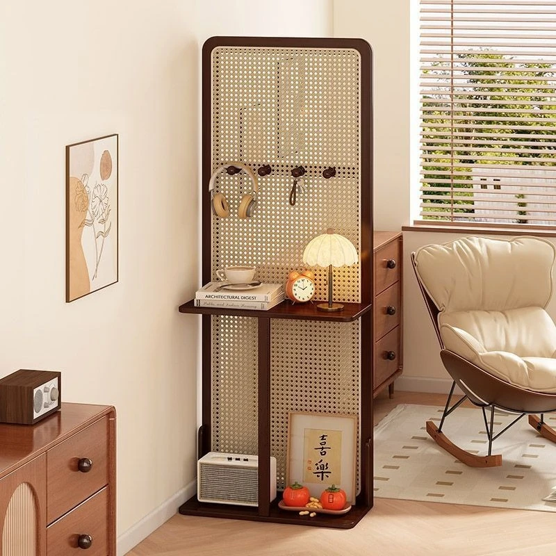 Entering the home is opposite the door, rattan, screen partition, living room entrance, porch cabinet, blocking rack
Entering the home is opposite the door, rattan, screen partition, living room entrance, porch cabinet, blocking rack