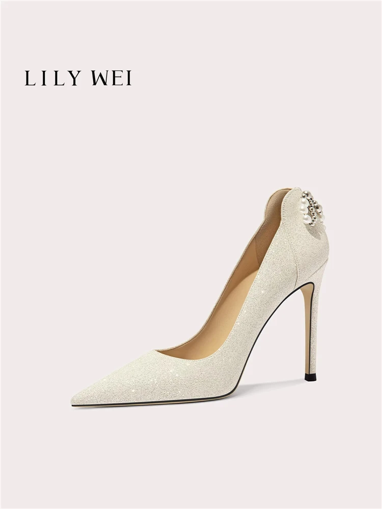 Новые весенние свадебные туфли с острым носком и блестками, расшитые бисером и бабочкой, банкетное платье, женские туфли большого размера на высоком каблуке небольшого размера
Новые весенние свадебные туфли с острым носком и блестками, расшитые бисером и бабочкой, банкетное платье, женские туфли большого размера на высоком каблуке небольшого размера