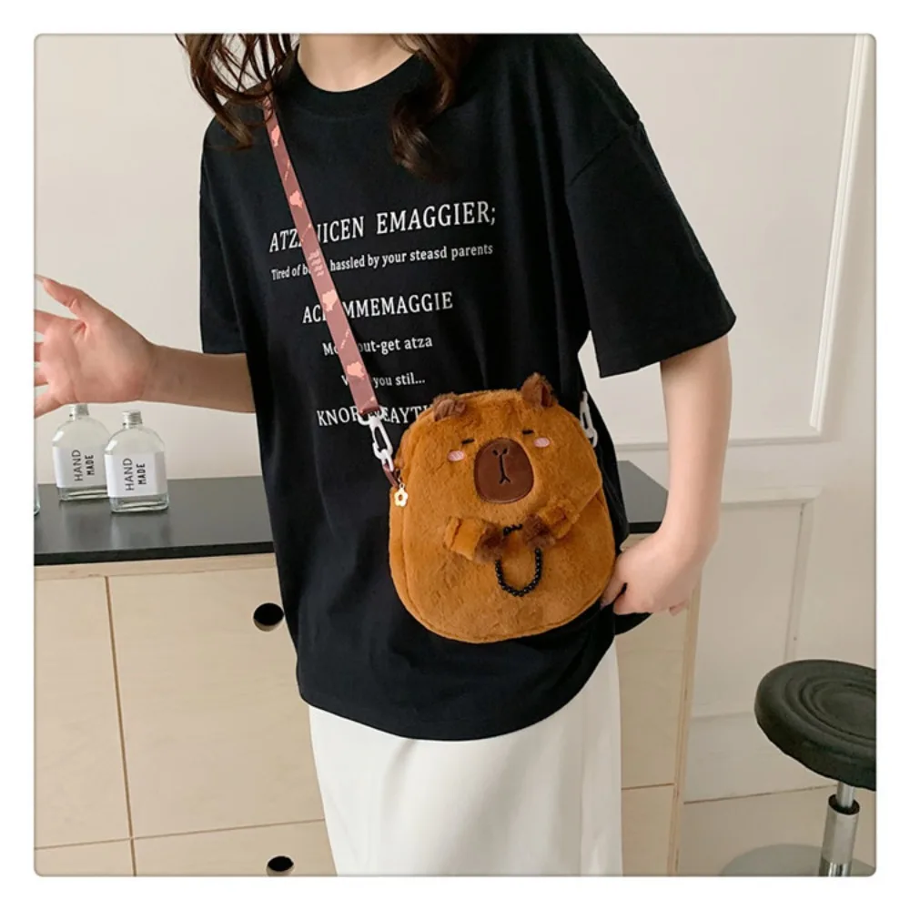 New Capacity Capybara Plush Shoulder Bag Cartoon Casual Guinea Pig Plush Bag Cute Students School Bag Capybara Handbag
New Capacity Capybara Plush Shoulder Bag Cartoon Casual Guinea Pig Plush Bag Cute Students School Bag Capybara Handbag