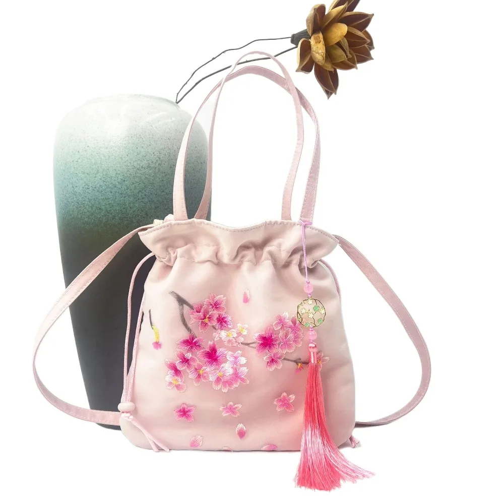 Elegant Chinese Style Drawstring Bucket Bag Organza Sweet Hanfu Embroidery Handbag Ethnic Style Tassel Pendant Small Purse Bag
Elegant Chinese Style Drawstring Bucket Bag Organza Sweet Hanfu Embroidery Handbag Ethnic Style Tassel Pendant Small Purse Bag