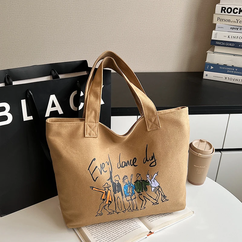 Холщовая сумка цвета хаки для женщин, многоразовая экологичная сумка для покупок, повседневная вместительная дорожная сумка, модная женская сумка через плечо с принтом
Холщовая сумка цвета хаки для женщин, многоразовая экологичная сумка для покупок, повседневная вместительная дорожная сумка, модная женская сумка через плечо с принтом
