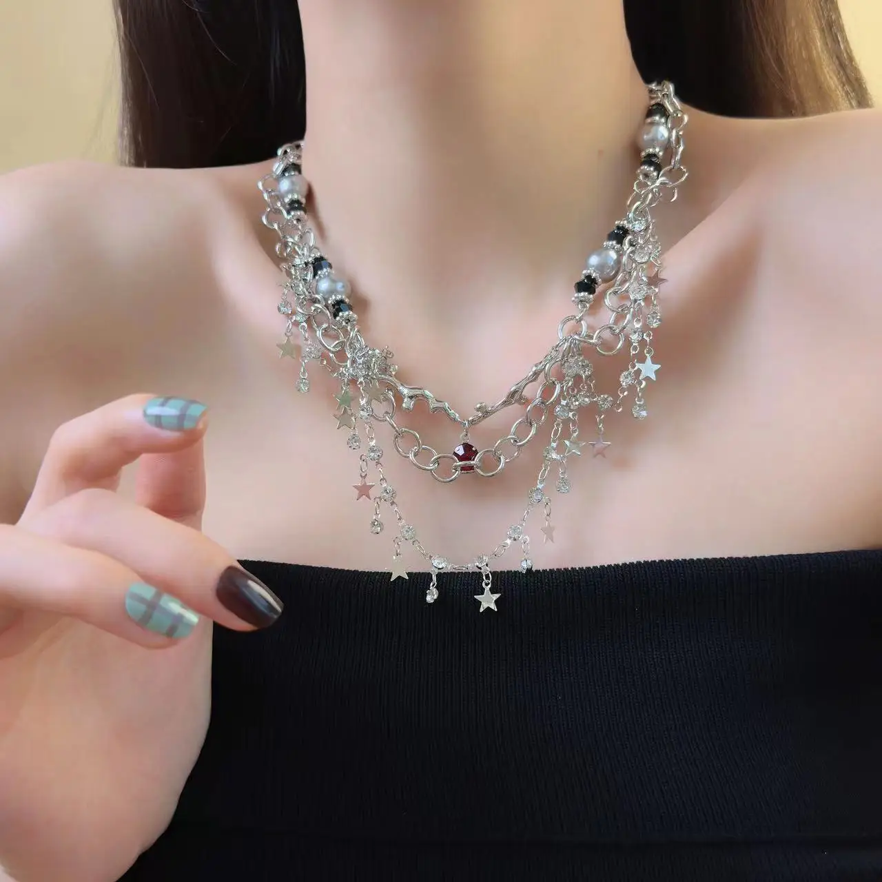 Multilayer Clavicle Chain Necklace Fashion Jewelry Choker Charms Necklaces Delicate Accessories luxury Gift
Multilayer Clavicle Chain Necklace Fashion Jewelry Choker Charms Necklaces Delicate Accessories luxury Gift