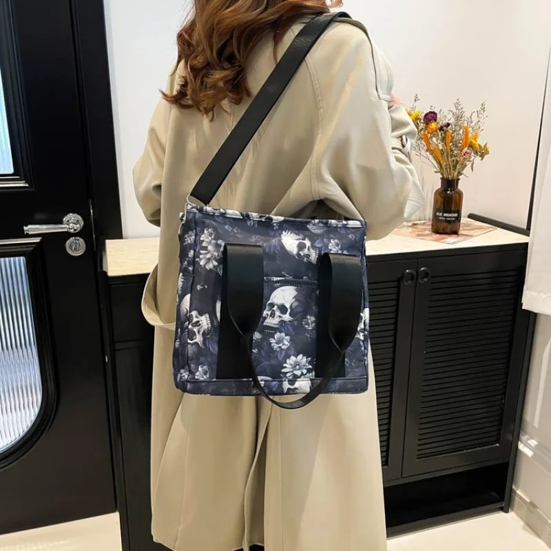 Glamorous Ladies Leather Shoulder Bag Crossbody Handbag Evening Tote Purse With Rhinestone Decoration Luxury
Glamorous Ladies Leather Shoulder Bag Crossbody Handbag Evening Tote Purse With Rhinestone Decoration Luxury