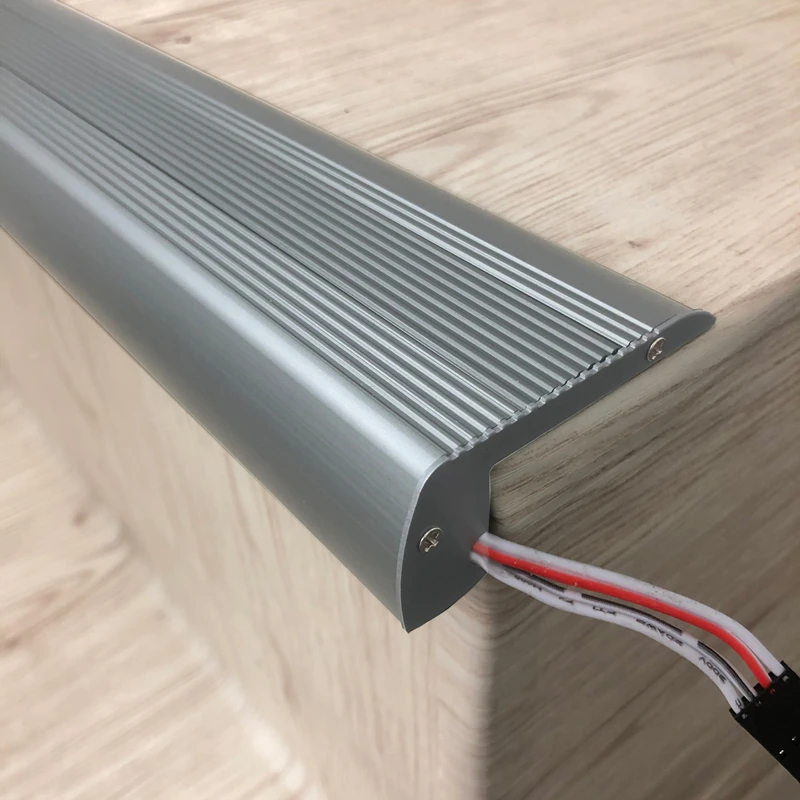 Stair step light slotting-free stair transformation intelligent automatic induction
Stair step light slotting-free stair transformation intelligent automatic induction