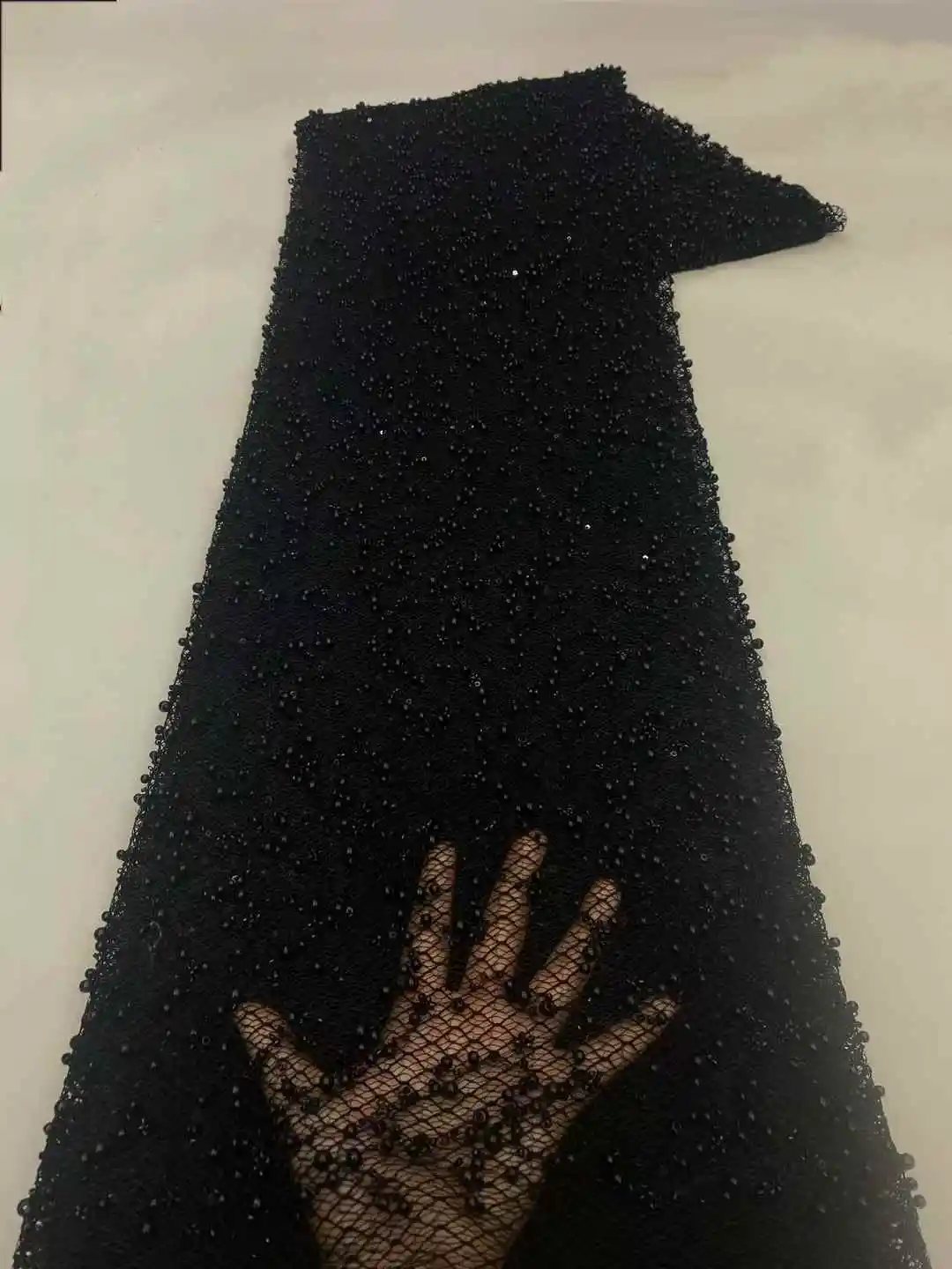 Luxury Black Sequins Tube Beads Lace Fabric For Wedding 2025 New Design French African Tulle Mesh Lace For Evening Dress
Luxury Black Sequins Tube Beads Lace Fabric For Wedding 2025 New Design French African Tulle Mesh Lace For Evening Dress