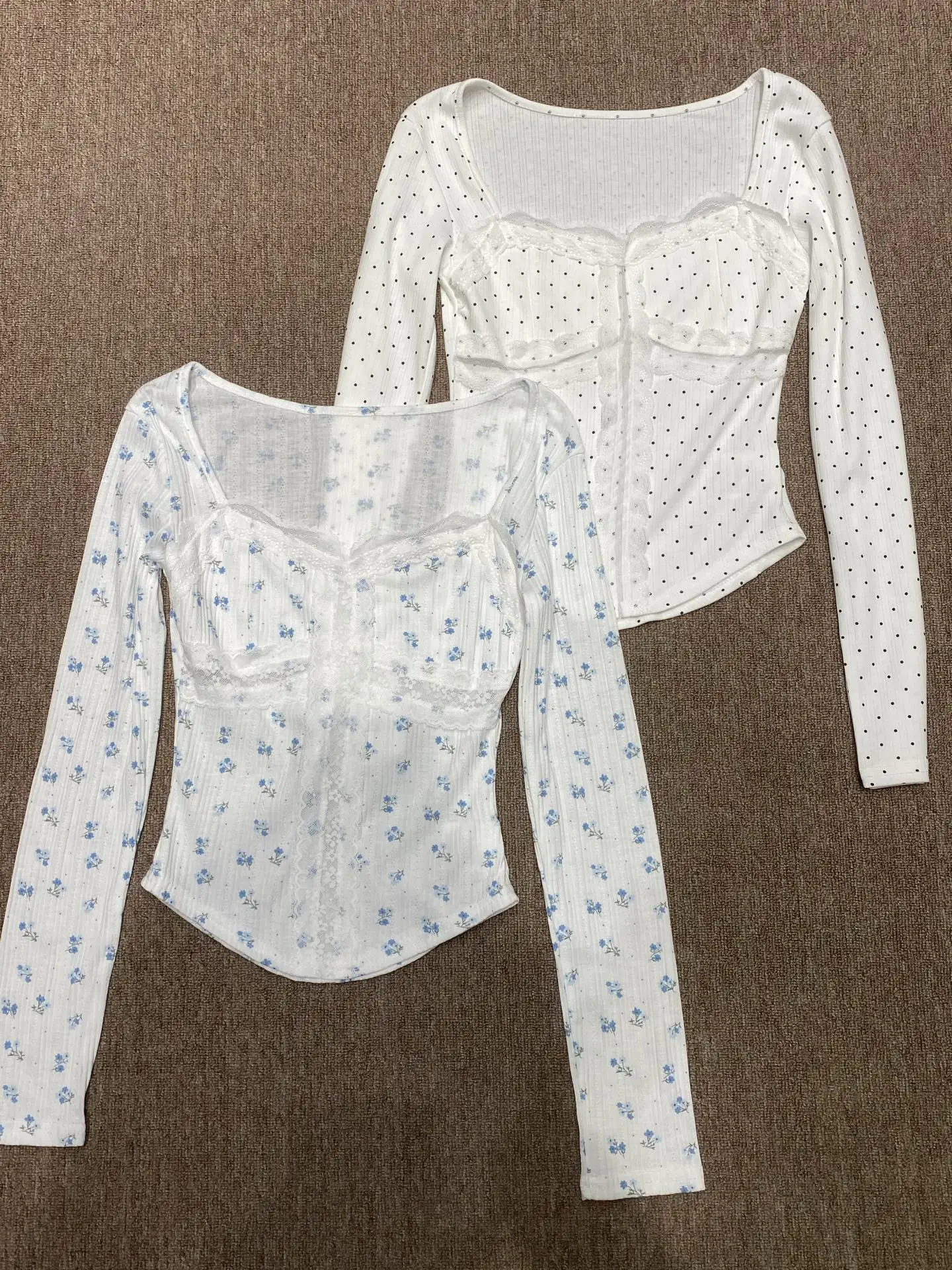 Slim Fit Long Sleeve Floral Lace Base Shirt Square Collar Sexy Fashionable Versatile Women's T-shirt Cotton Embroidered Summer
Slim Fit Long Sleeve Floral Lace Base Shirt Square Collar Sexy Fashionable Versatile Women's T-shirt Cotton Embroidered Summer