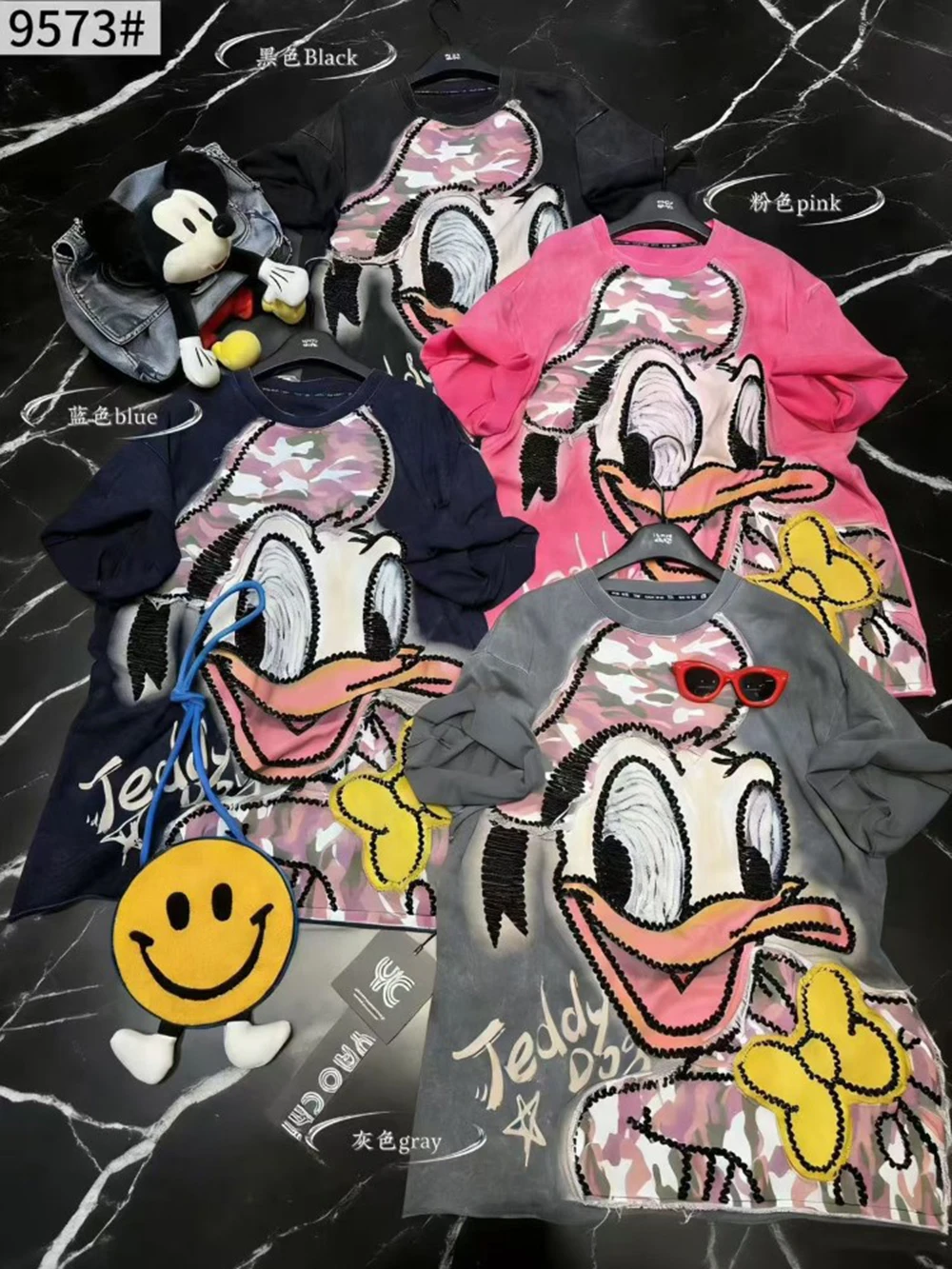 Plus Size Loose cartoon vintage short-sleeved loose printed color-block pullover T-shirt top for women
Plus Size Loose cartoon vintage short-sleeved loose printed color-block pullover T-shirt top for women