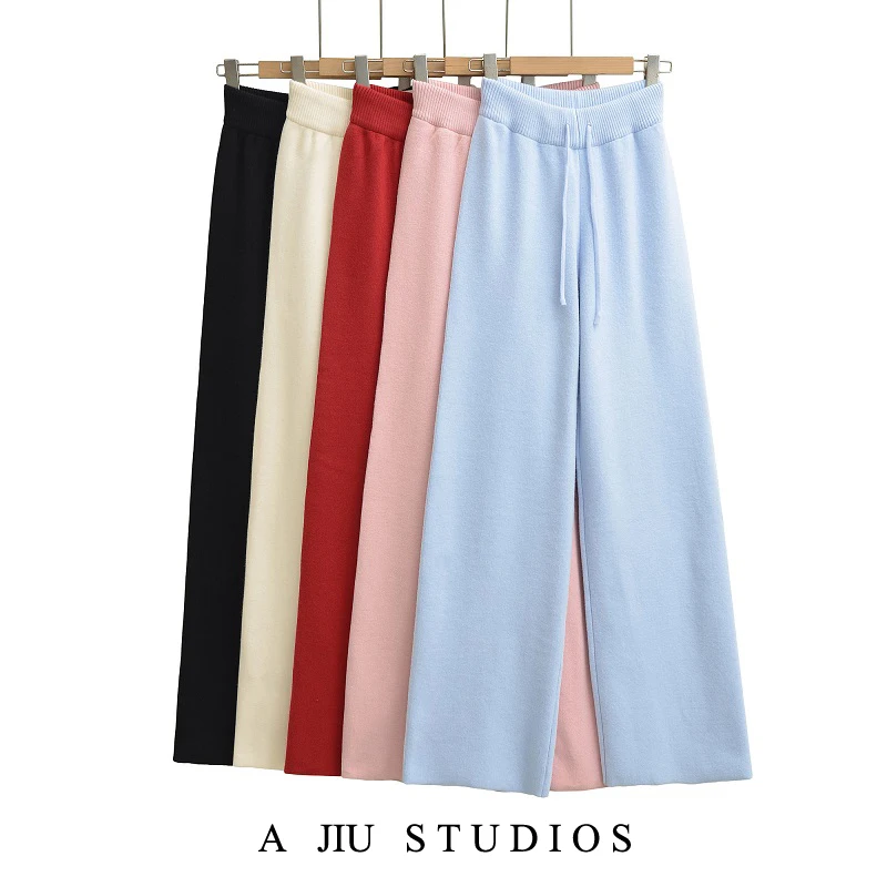 Женские трикотажные брюки с широкими штанинами, высокой талией, на шнурке, свободные, повседневные, длинные, осенне-зимние, стройнящие
Женские трикотажные брюки с широкими штанинами, высокой талией, на шнурке, свободные, повседневные, длинные, осенне-зимние, стройнящие