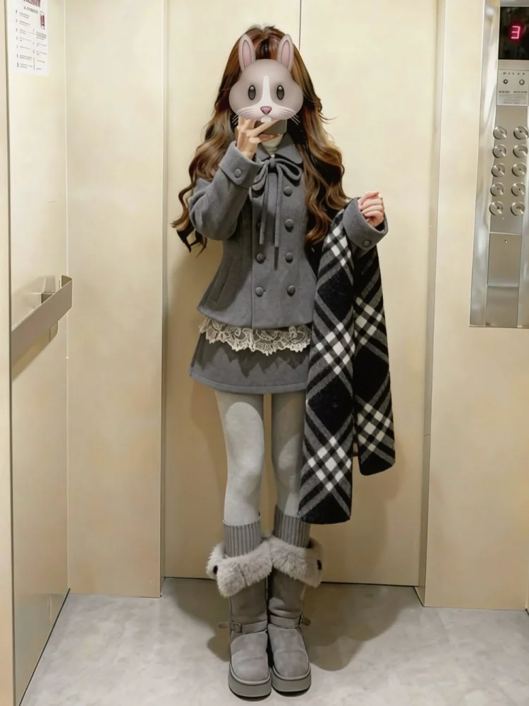 Korean Style Grey Woolen Coat with High Waist Skirt Two Piece Set Women's Fashion Spring New Knot Collar Jacket
Korean Style Grey Woolen Coat with High Waist Skirt Two Piece Set Women's Fashion Spring New Knot Collar Jacket