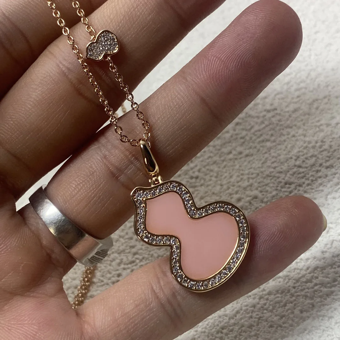 2025 Stylish 925 Silver Classic Trendy High End Versatile Necklace for Women Easy to Match with Any Outfit
2025 Stylish 925 Silver Classic Trendy High End Versatile Necklace for Women Easy to Match with Any Outfit