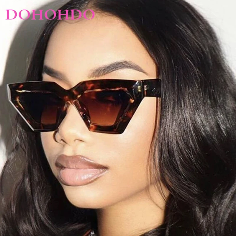 Vintage Cat Eye Sunglasses Men Women Thick Triangle Small Frame Sunglasses Female Brand Retro Shades Fashion UV400 Gafas De Sol
Vintage Cat Eye Sunglasses Men Women Thick Triangle Small Frame Sunglasses Female Brand Retro Shades Fashion UV400 Gafas De Sol