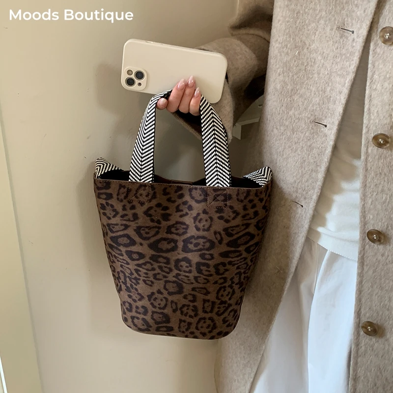 Leopard Prints Shoulder Crossbody Bucket Bag Set For Women PU Suede 2-IN-1 Large Capacity Top-handle Bags 2025 Designer Handbags
Leopard Prints Shoulder Crossbody Bucket Bag Set For Women PU Suede 2-IN-1 Large Capacity Top-handle Bags 2025 Designer Handbags