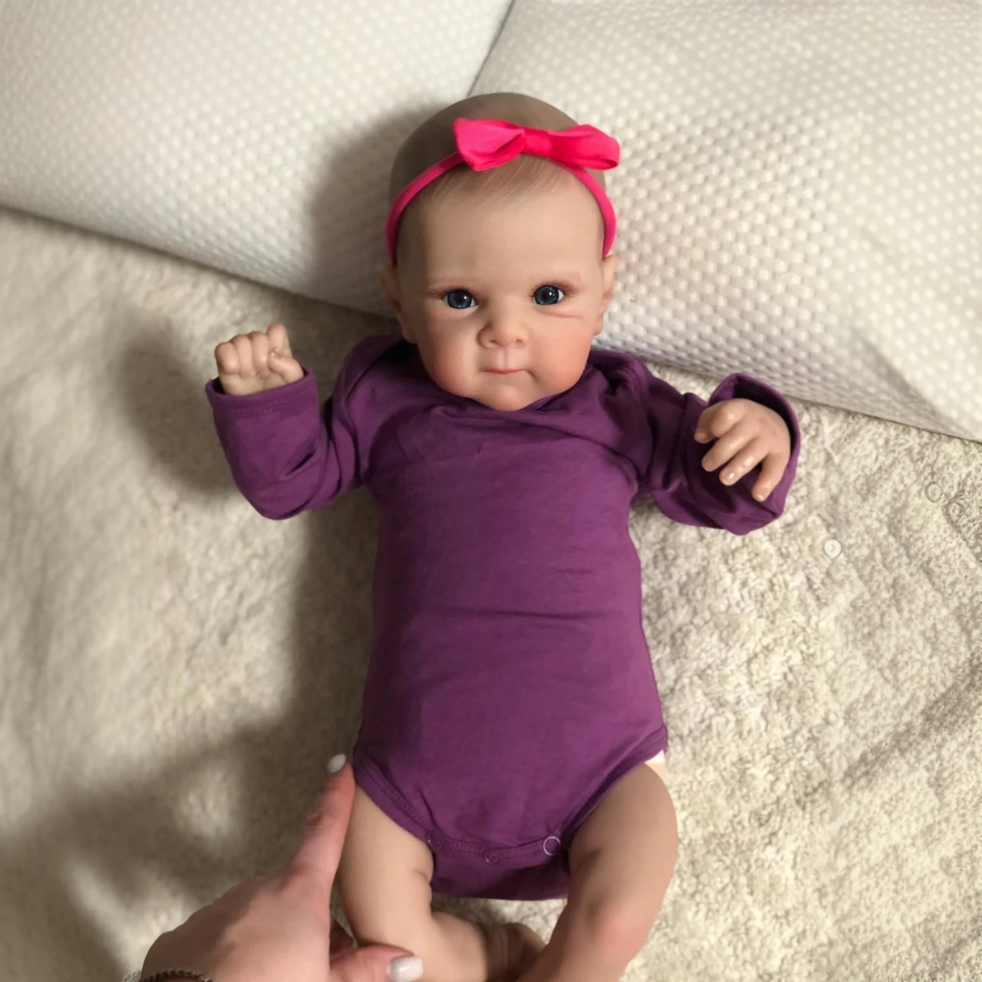 BZDOLL Cloth Body 48 CM Reborn Baby Doll Toy Lifelike 3D Skin Doll with Blood Vessel Collectable Humanoid Doll Birthday Gift
BZDOLL Cloth Body 48 CM Reborn Baby Doll Toy Lifelike 3D Skin Doll with Blood Vessel Collectable Humanoid Doll Birthday Gift