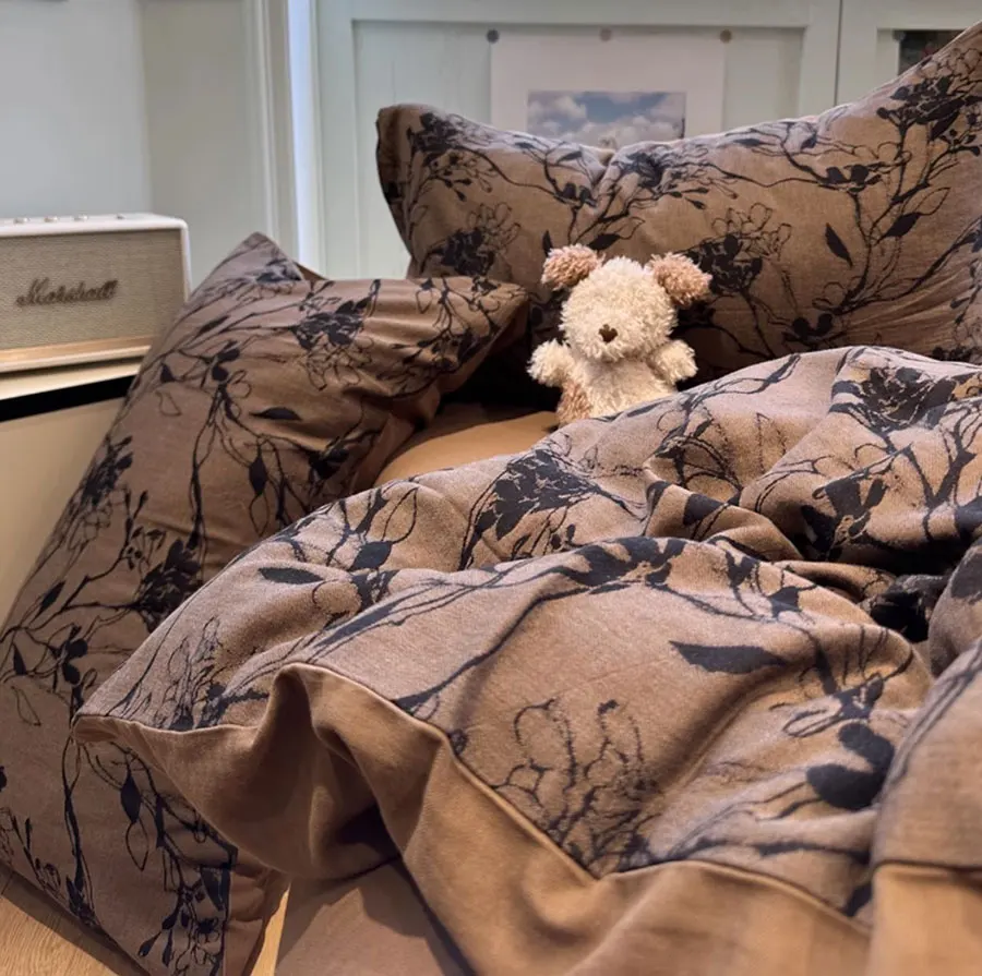 Romantic vintage coffee flower bedding set,full queen king french floral cotton home textile bed sheet pillow case quilt cover
Romantic vintage coffee flower bedding set,full queen king french floral cotton home textile bed sheet pillow case quilt cover