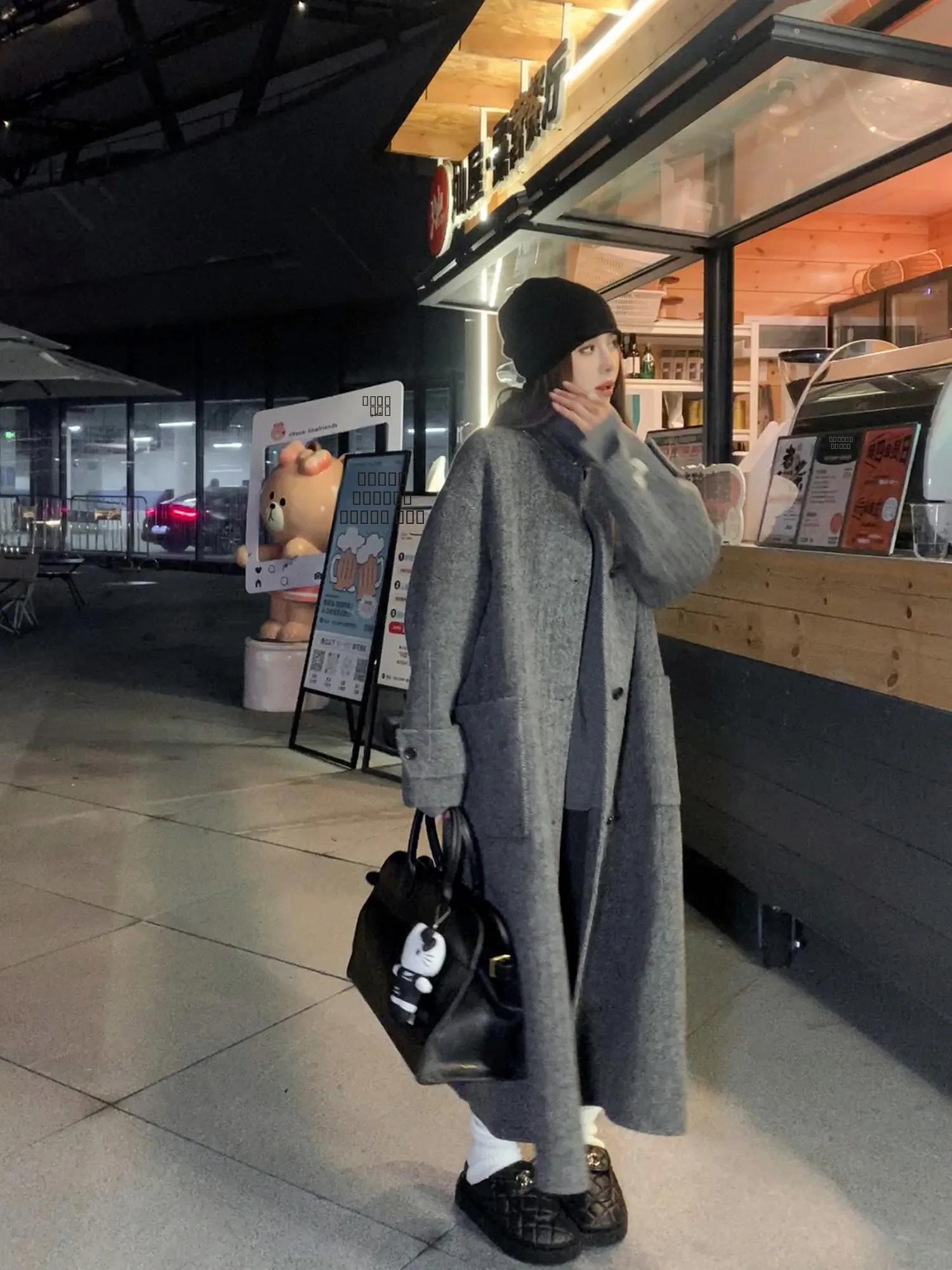 Двустороннее шерстяное пальто-тренч для женщин, зимнее, высококачественное, очень стильное, длинное, прямого кроя, в корейском стиле
Двустороннее шерстяное пальто-тренч для женщин, зимнее, высококачественное, очень стильное, длинное, прямого кроя, в корейском стиле