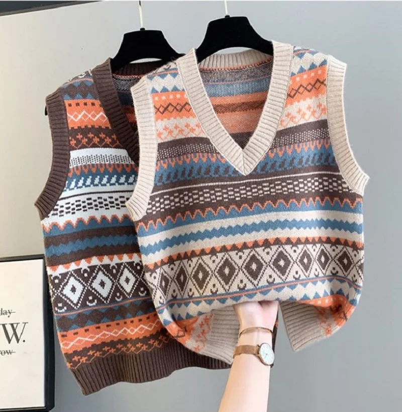 Women Knitted Vest Spring New V-neck Sleeveless Jacket Retro Color Matching Sleeveless Sweater
Women Knitted Vest Spring New V-neck Sleeveless Jacket Retro Color Matching Sleeveless Sweater