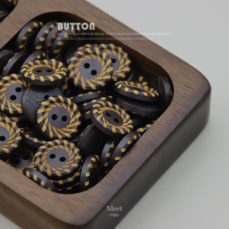 Round wooden button tops, sweaters, coats, shirts, blouses, etc., decorative buttons
Round wooden button tops, sweaters, coats, shirts, blouses, etc., decorative buttons