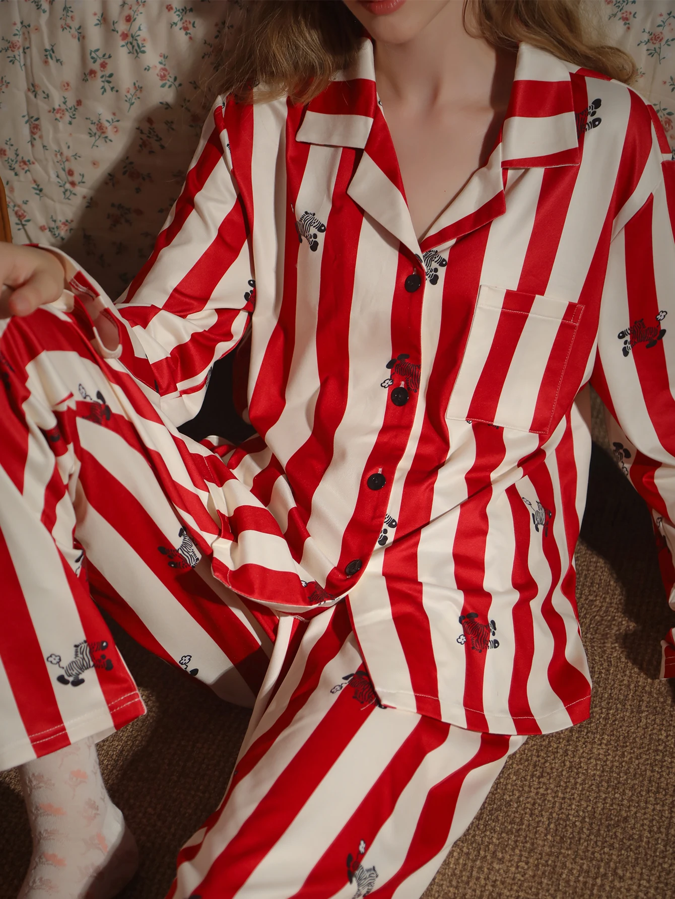 2-piece women's sleepwear long sleeved pants home wear spring and autumn winter striped pattern cardigan set
2-piece women's sleepwear long sleeved pants home wear spring and autumn winter striped pattern cardigan set