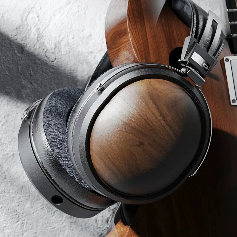 FT1 headset wired headphones HiFi fever dynamic coil computer high-fidelity music closure
FT1 headset wired headphones HiFi fever dynamic coil computer high-fidelity music closure