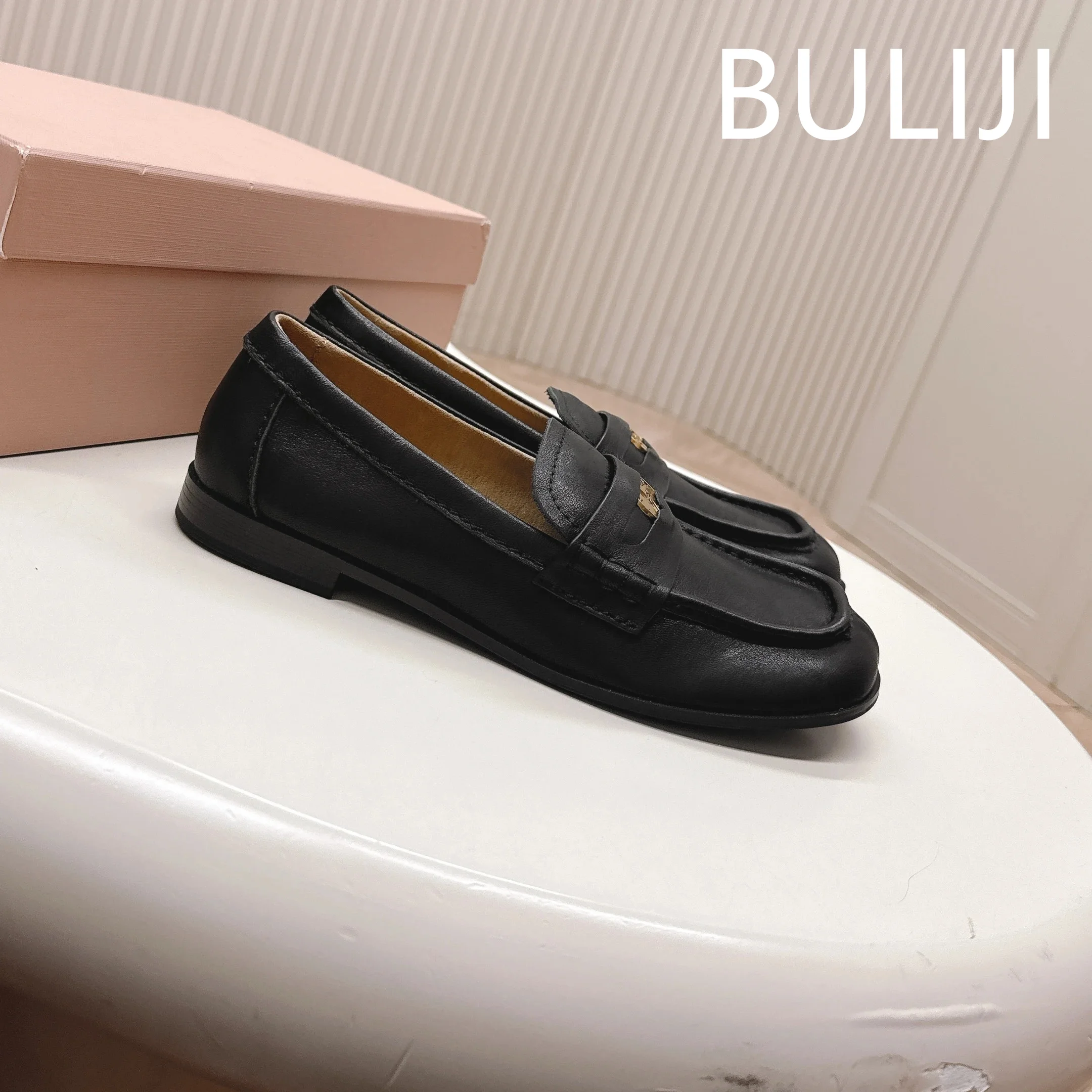 Shoes Women Size35-41 Genuine Leather Sneakers Rivet Flat Platform Sports Leisure Flats Punk Designer Shoes Zapatillas De Mujer
Shoes Women Size35-41 Genuine Leather Sneakers Rivet Flat Platform Sports Leisure Flats Punk Designer Shoes Zapatillas De Mujer