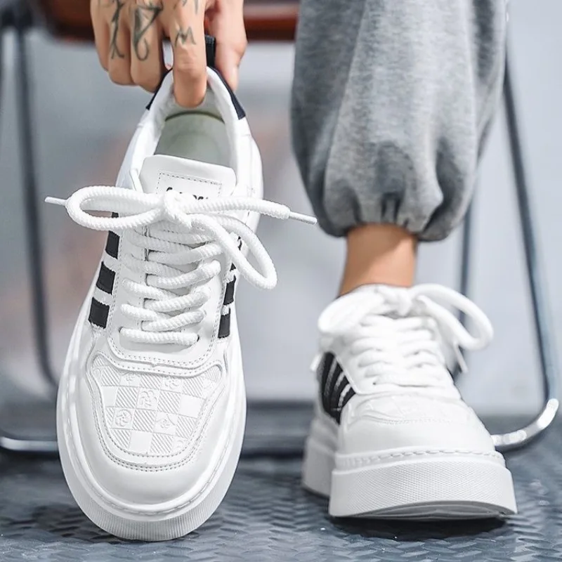 Men White Sneakers Shoes Fashion Breathable Versatile Student Board Shoes Men Simple Niche Comfort Tennis Shoes Tenis Masculino
Men White Sneakers Shoes Fashion Breathable Versatile Student Board Shoes Men Simple Niche Comfort Tennis Shoes Tenis Masculino