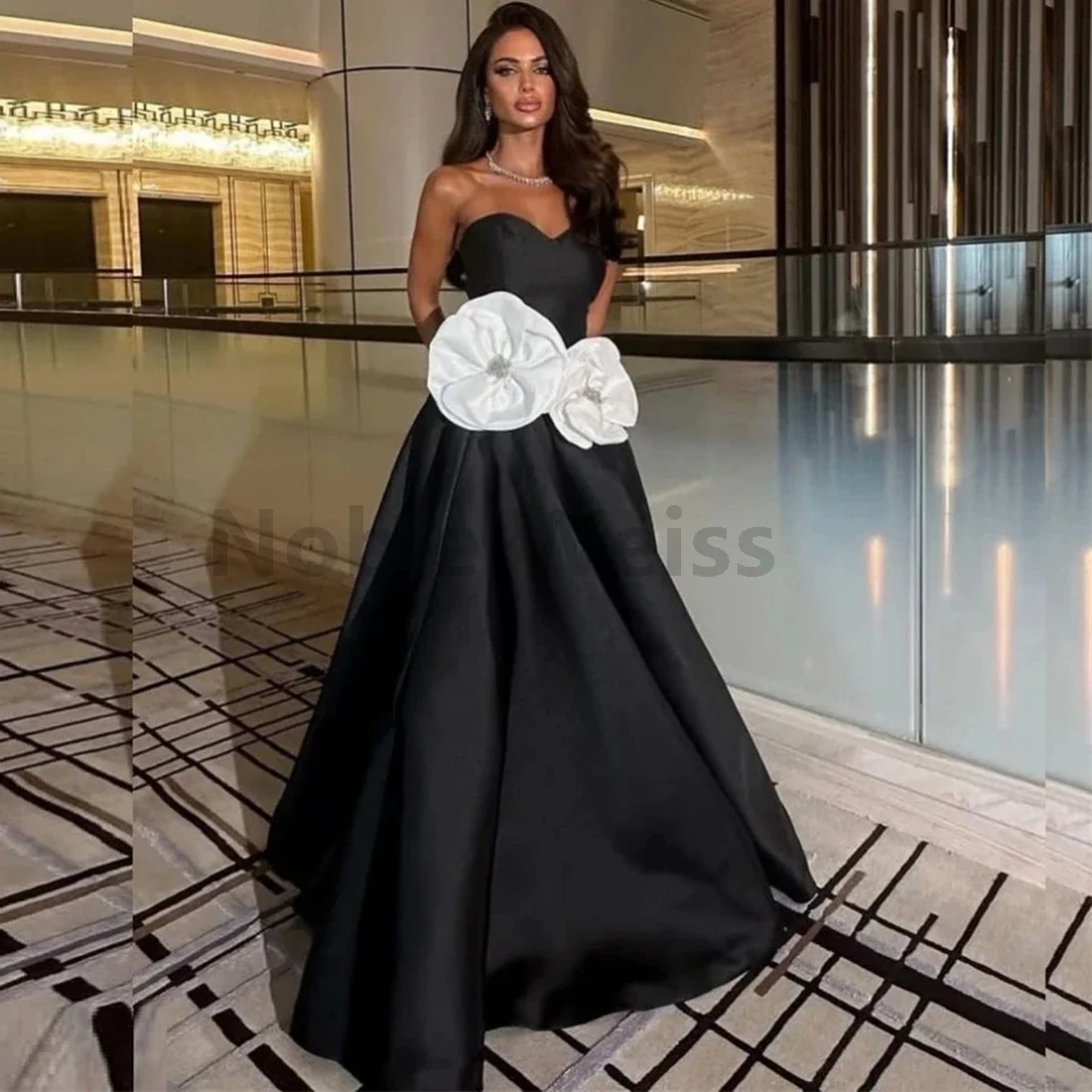 Formal Dress Evening Strapless A-line Floor Length Skirts Sleeveless Flower Satin Bespoke Occasion Dresses Customized
Formal Dress Evening Strapless A-line Floor Length Skirts Sleeveless Flower Satin Bespoke Occasion Dresses Customized