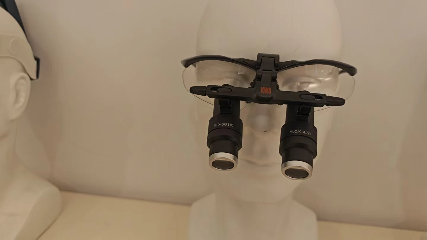 Хирургический налобный осветитель 4X 5X 6X 340-500 мм FD-501K, медицинские хирургические и стоматологические лупы, увеличительные очки для стоматологов, хирургические лупы
Хирургический налобный осветитель 4X 5X 6X 340-500 мм FD-501K, медицинские хирургические и стоматологические лупы, увеличительные очки для стоматологов, хирургические лупы