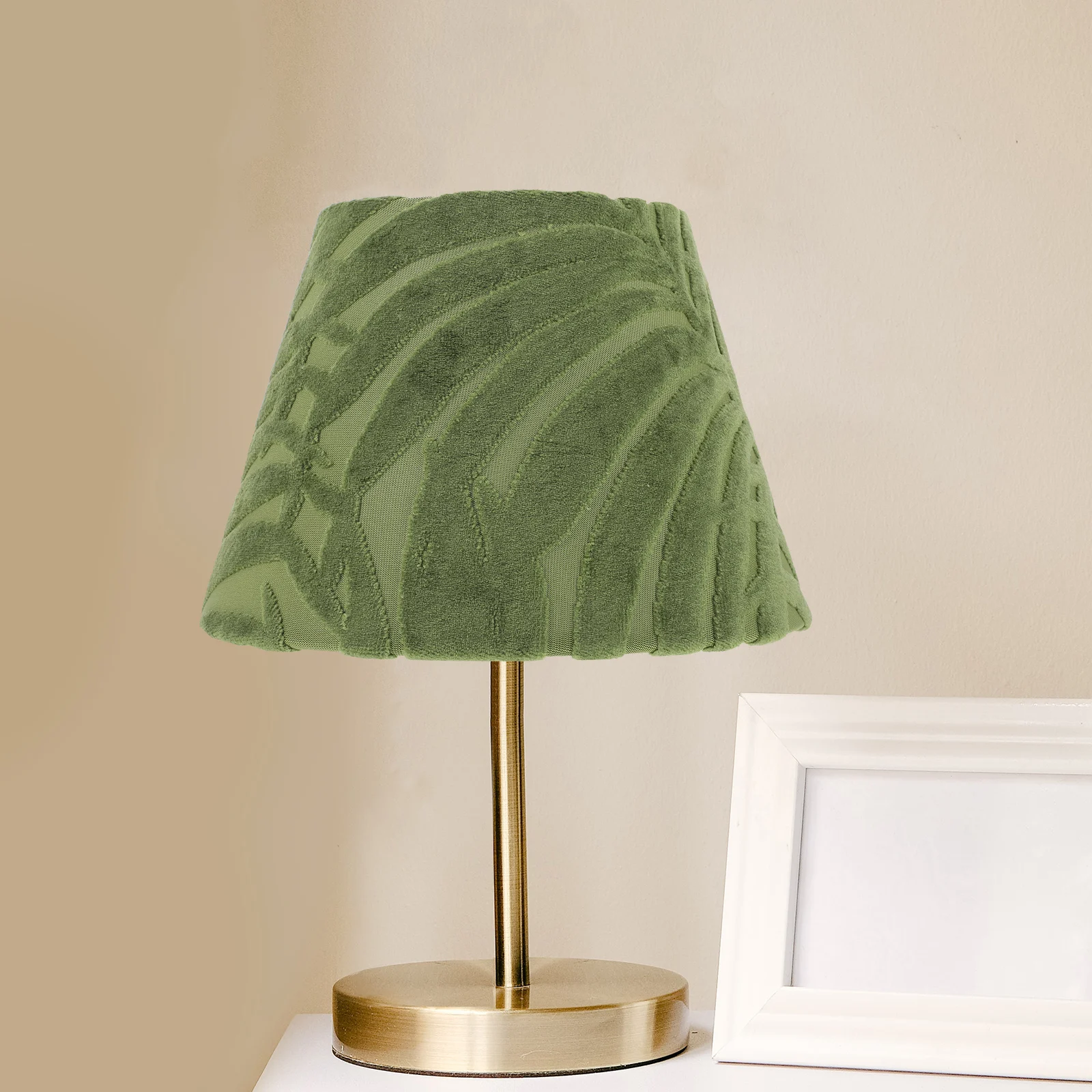 E27 Anti Glare Flannel Lampshade Round Decorative Table Lamp Covers Replacement Small Light Shade for Bedroom Desk Lamps
E27 Anti Glare Flannel Lampshade Round Decorative Table Lamp Covers Replacement Small Light Shade for Bedroom Desk Lamps
