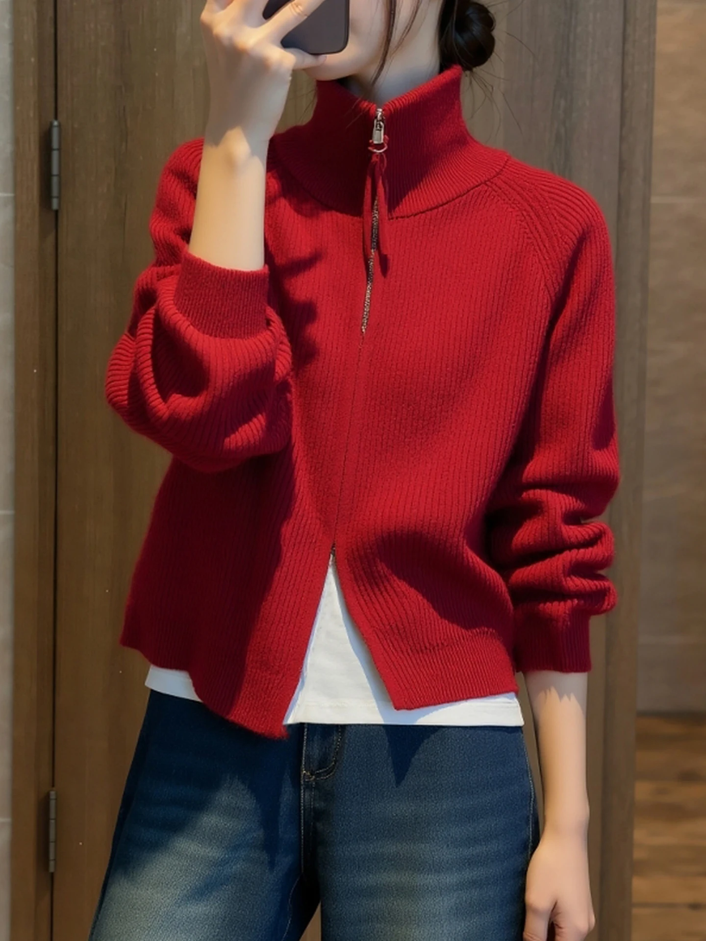 High Collar Double Zipper Long Sleeve Knitted Sweater Red Trendy Design Winter 2026 Fashionable Top Age-Defying Women'swear
High Collar Double Zipper Long Sleeve Knitted Sweater Red Trendy Design Winter 2026 Fashionable Top Age-Defying Women'swear