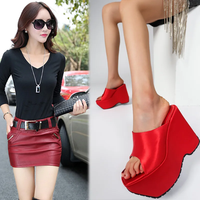 Platform Super High Heel Wedge Sandals Solid Color Open Toe Slippers Women Summer Outdoor Wear Comfortable Catwalk Flip Flops
Platform Super High Heel Wedge Sandals Solid Color Open Toe Slippers Women Summer Outdoor Wear Comfortable Catwalk Flip Flops