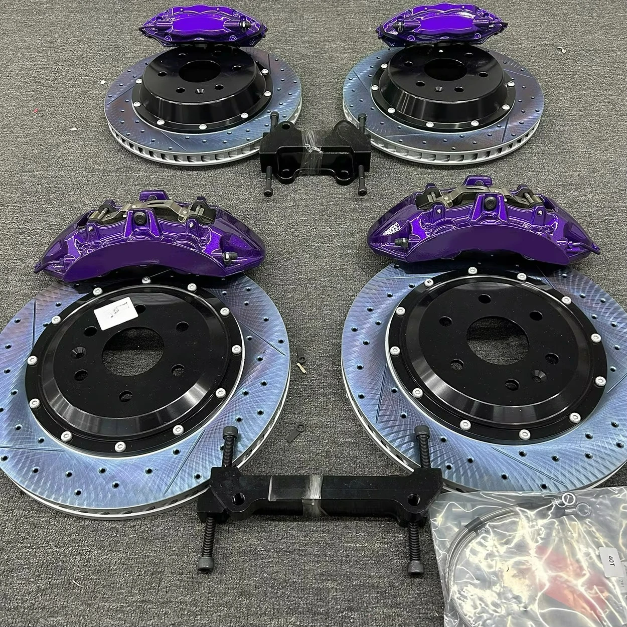 Plug & Play High Quality Caliper 6 Piston Caliper Big Brake Kit 4 Piston Brake Calipers for M3 E92
Plug & Play High Quality Caliper 6 Piston Caliper Big Brake Kit 4 Piston Brake Calipers for M3 E92