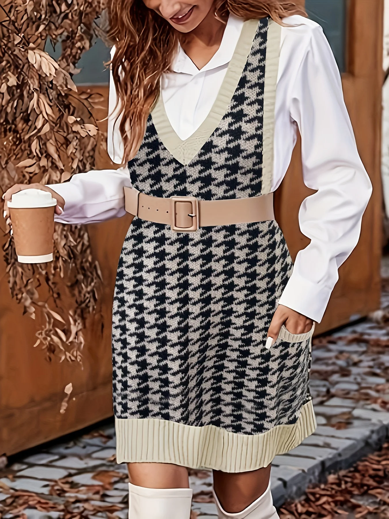 Women's V-Neck Large Size Knitted Vest Dress, Fashionable Casual Patchwork Dress (Belt and Inner Wear Not Included)
Women's V-Neck Large Size Knitted Vest Dress, Fashionable Casual Patchwork Dress (Belt and Inner Wear Not Included)