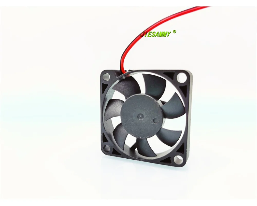 JIESAMMY 3507 High Speed Version 3.5CM Hydraulic 35 * 7MM Mini 12V 5V Cooling Fan 35*35*7mm
JIESAMMY 3507 High Speed Version 3.5CM Hydraulic 35 * 7MM Mini 12V 5V Cooling Fan 35*35*7mm