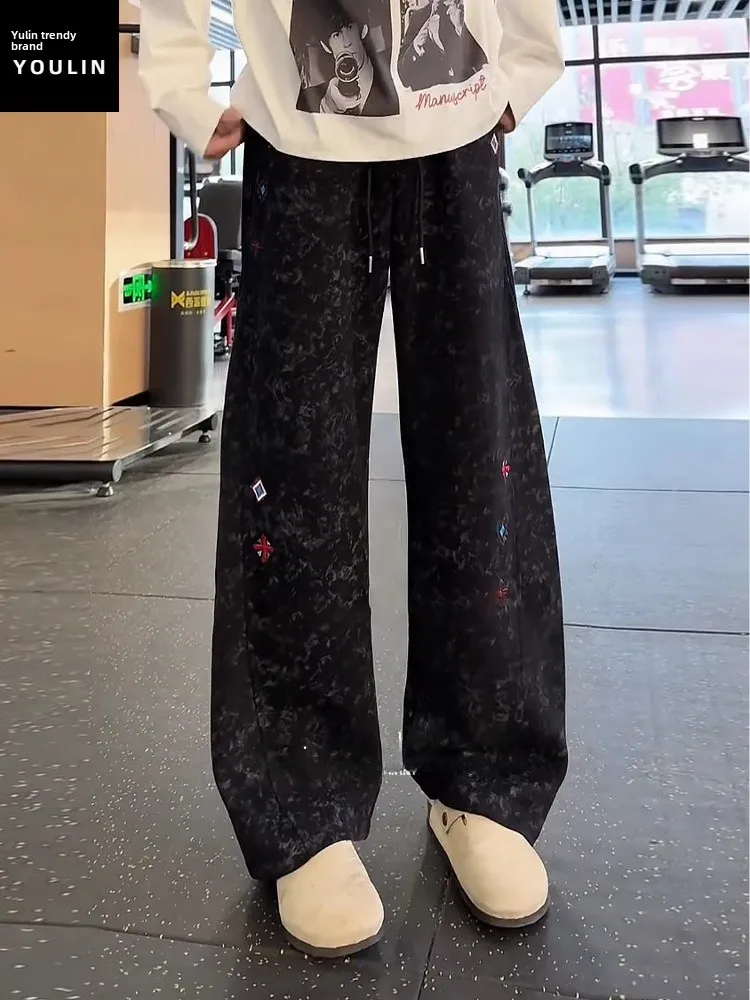 Мужские спортивные брюки с вышивкой и флисовой подкладкой в стиле Black Tie Dye, осенне-зимние, в американском стиле, с расклешенными штанинами
Мужские спортивные брюки с вышивкой и флисовой подкладкой в стиле Black Tie Dye, осенне-зимние, в американском стиле, с расклешенными штанинами