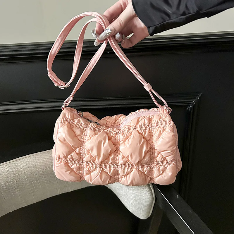 Корейские нейлоновые сумки-облака, сумки через плечо из смеси хлопка для женщин, плиссированные сумки-кошельки, женские однотонные сумки-тоут
Корейские нейлоновые сумки-облака, сумки через плечо из смеси хлопка для женщин, плиссированные сумки-кошельки, женские однотонные сумки-тоут