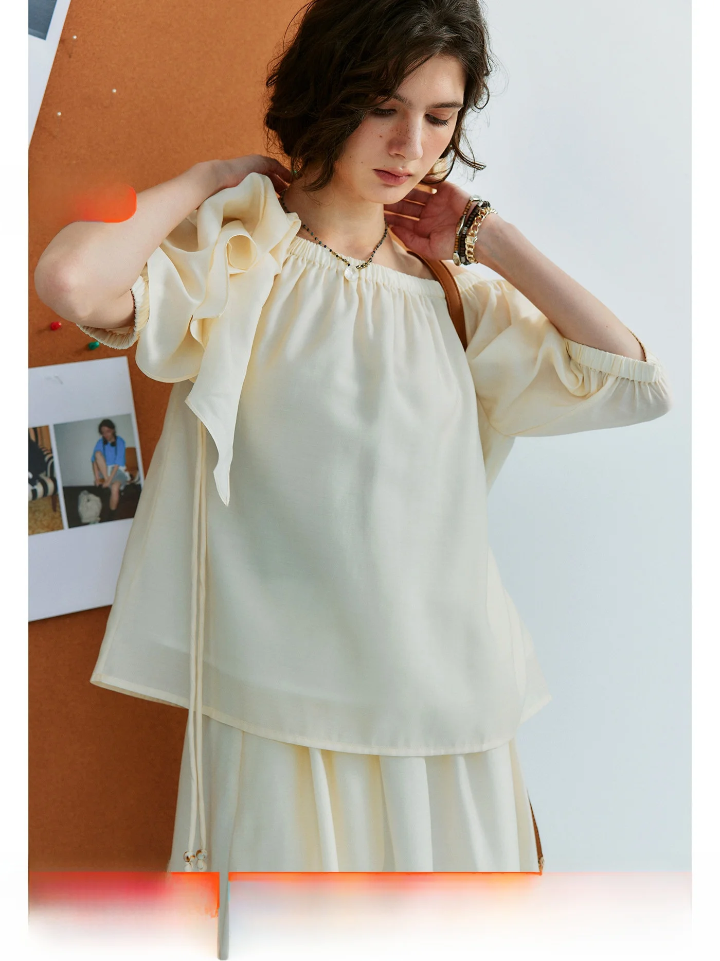 Pigpighouse Floral Bubble Sleeve Halter Neck Half Skirt Set Women's Fashionable Two-Piece Suit Short Sleeve round Neck Long P...
Pigpighouse Floral Bubble Sleeve Halter Neck Half Skirt Set Women's Fashionable Two-Piece Suit Short Sleeve round Neck Long P...