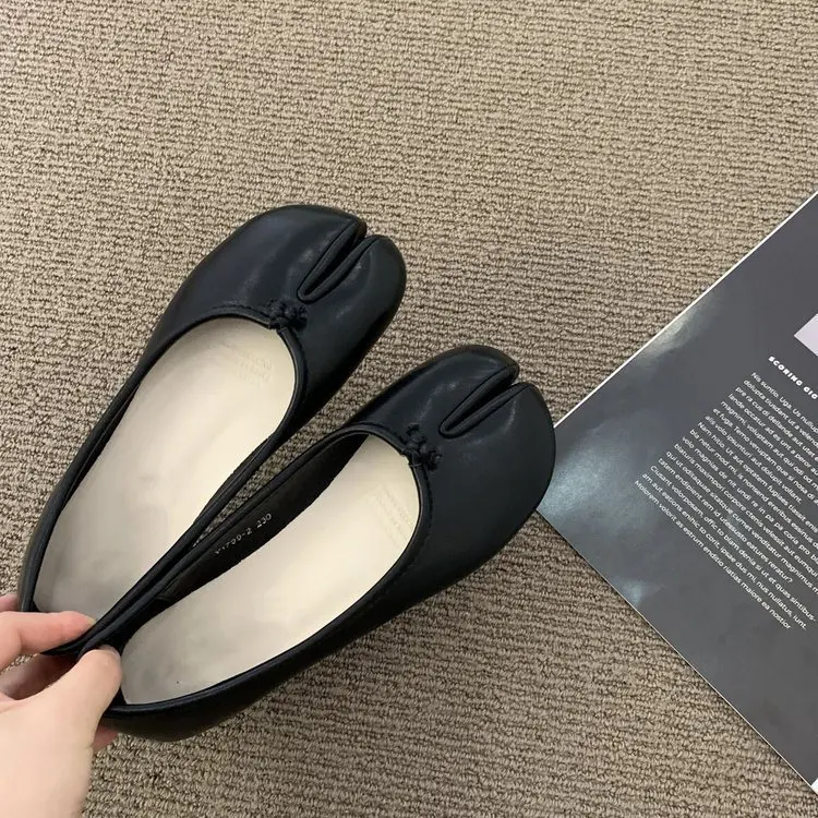 2026 New Ultra-Soft Versatile Comfortable Split-Toe Flats, Retro Plaid Low-Cut Pig-Toe Shoes, Fashionable Hoof-Shaped Loafers
2026 New Ultra-Soft Versatile Comfortable Split-Toe Flats, Retro Plaid Low-Cut Pig-Toe Shoes, Fashionable Hoof-Shaped Loafers