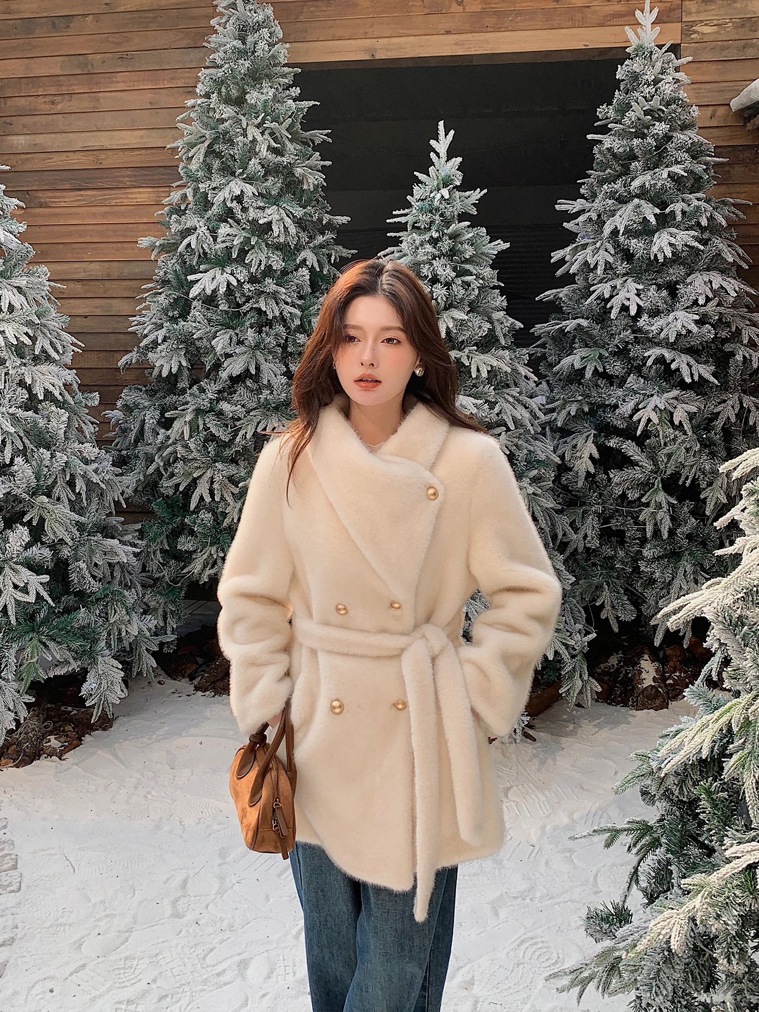 White Fur Jaet Women's Medium Length Fake Mink Fur Coat Autumn Winter Coat Belted Korean Sle Long Sve Waist-Cinching
White Fur Jaet Women's Medium Length Fake Mink Fur Coat Autumn Winter Coat Belted Korean Sle Long Sve Waist-Cinching