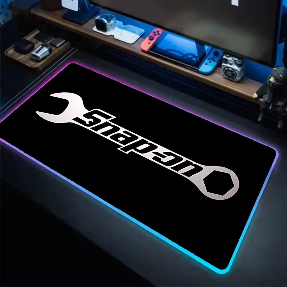 S-Snap O-On Loogs Mouse Pad Anime Gaming Mouse Pad LED Table Pads Backlit Rubber Desktop XXL RGB Desk Mats
S-Snap O-On Loogs Mouse Pad Anime Gaming Mouse Pad LED Table Pads Backlit Rubber Desktop XXL RGB Desk Mats